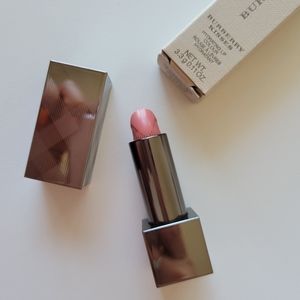 Burberry Kisses - Hydrating Lip Colour - Blossom Pink No.29